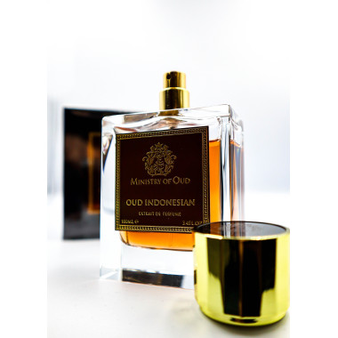 PARIS CORNER MINISTRY OF OUD INDONESIAN EXTRAIT DE PARFUM.